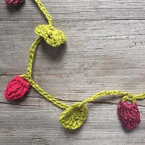 Crochet Floral Garland Necklace - Free Pattern