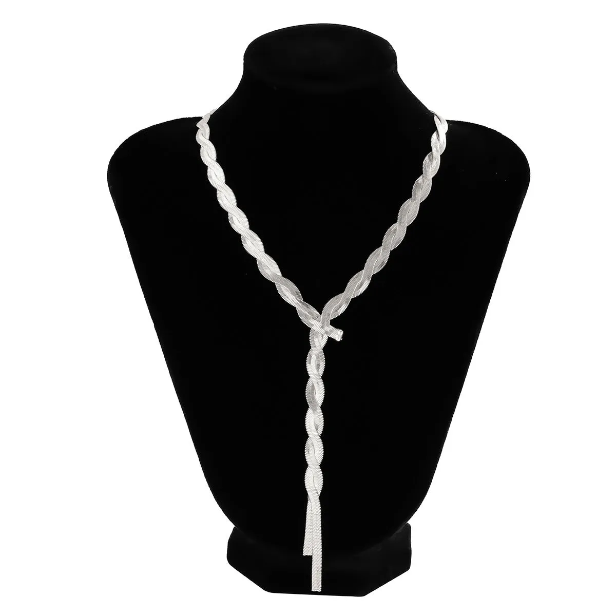 Innovative Tassel Necklace with Winding Snake Bone Chain