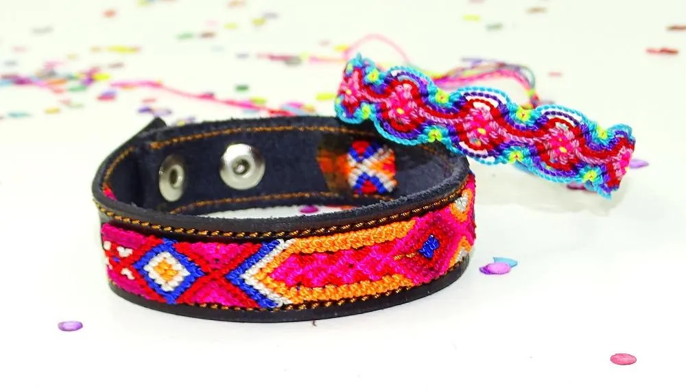 Mexican Friendship Bracelet Set in Red & Blue