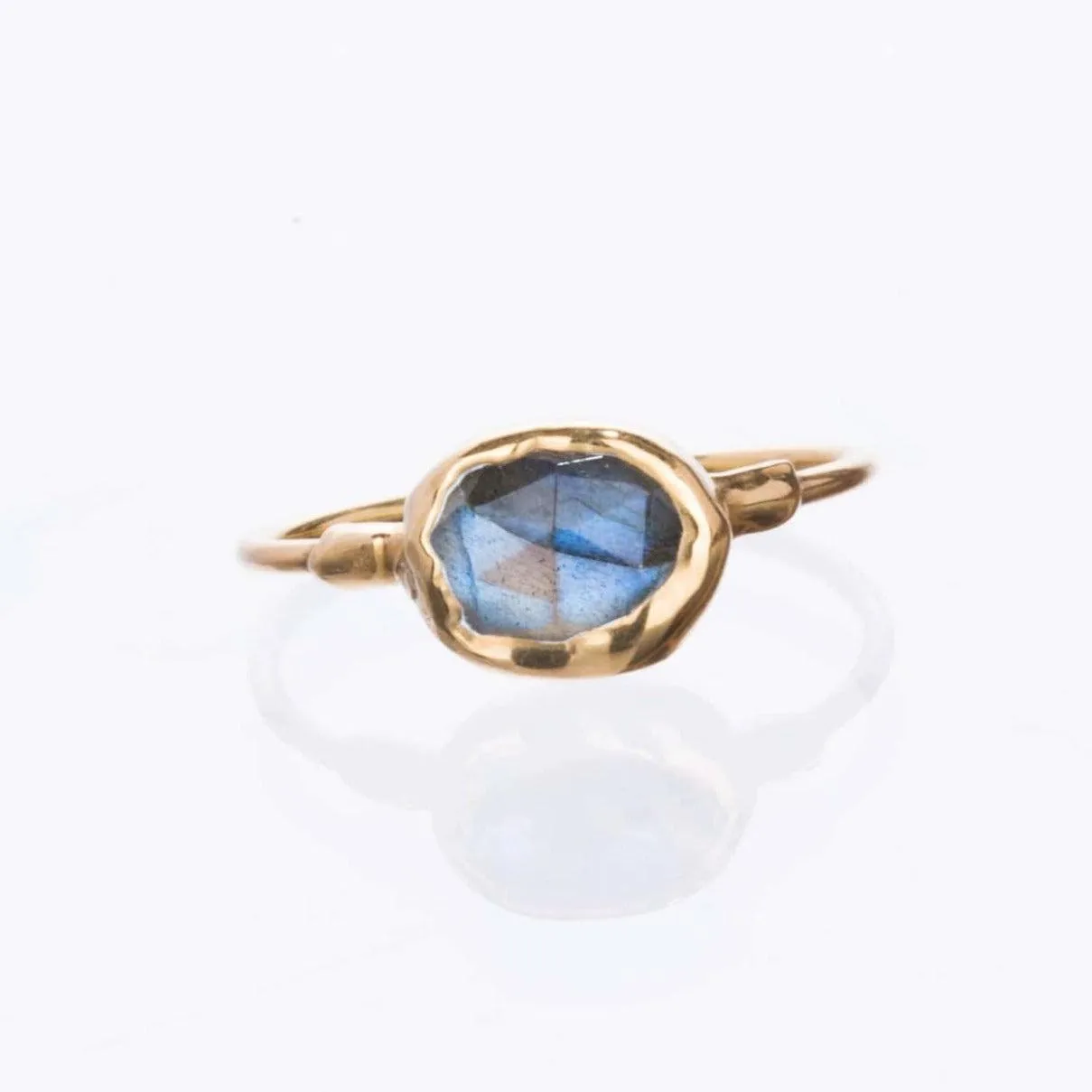 Rainbow Labradorite Ring in Rosecut