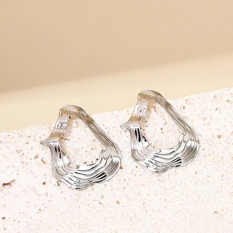 Retro Style Shell Earrings with Unique Metal 3D Design - Vienna Verve Collection