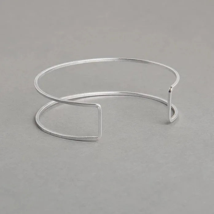 SATELLITE CUFF