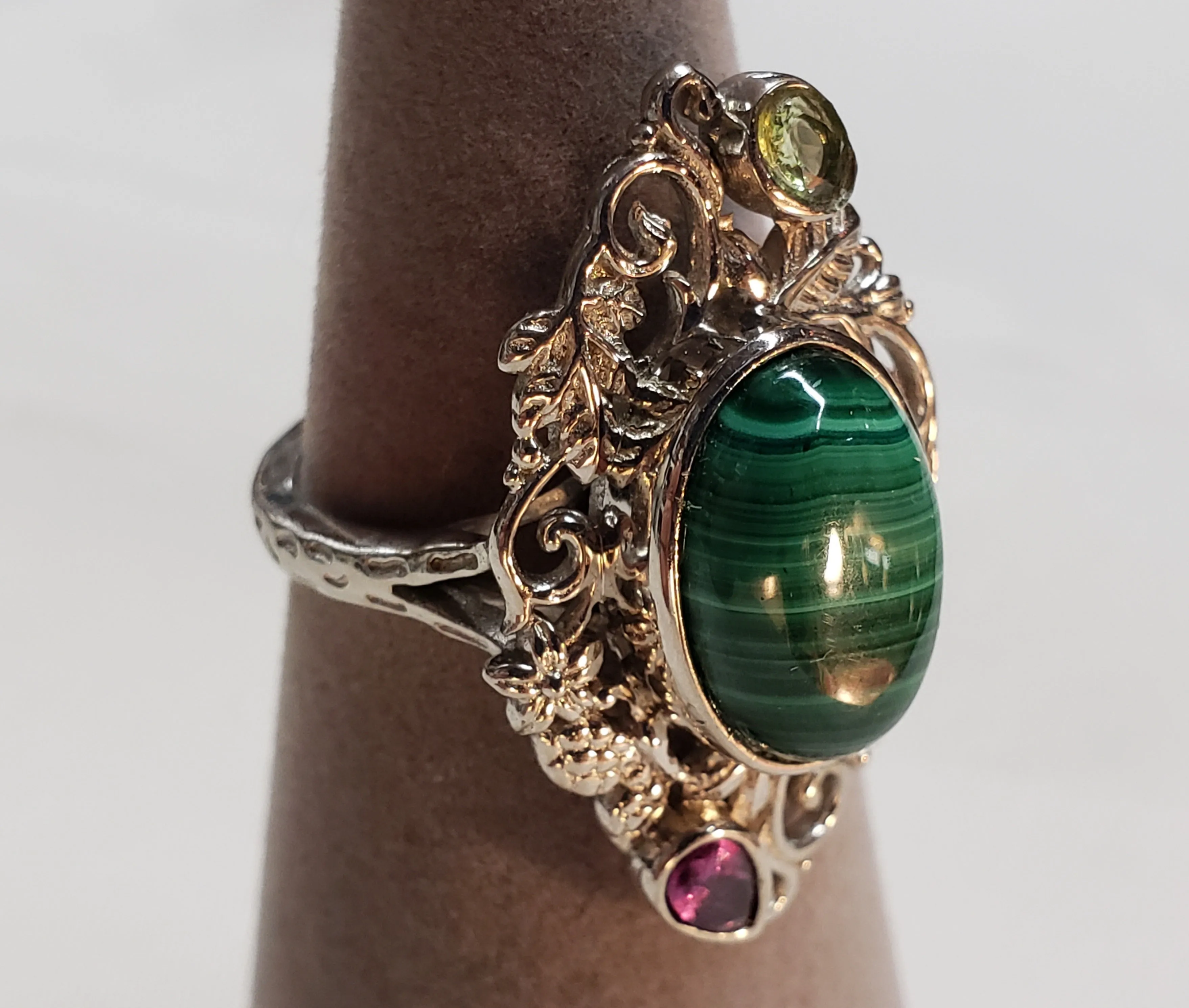 Size 9 Artisan Crafted African Malachite, 7.75 ctw Multi Gemstone Ring in Platinum over Copper with Magnet