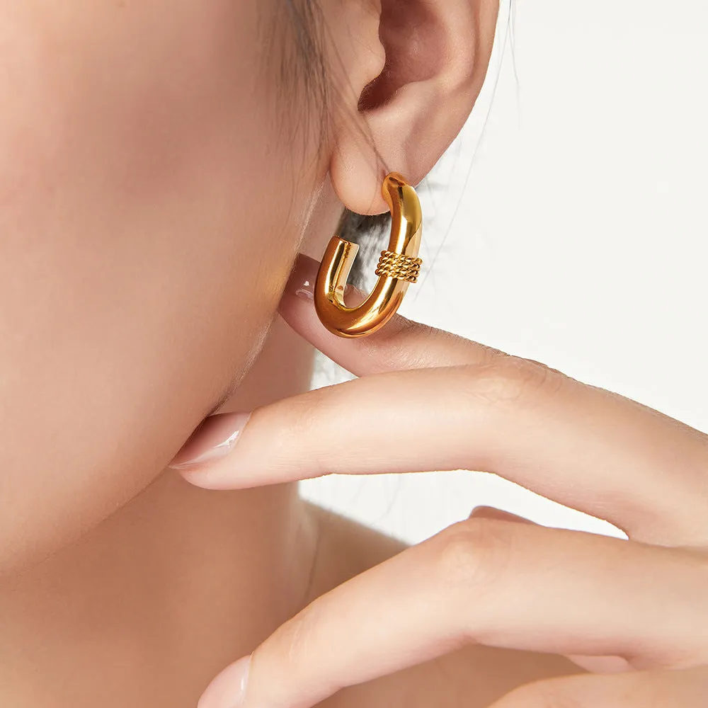 Twisted Gold-Plated U-Shaped Earrings with Unique Weaving Design