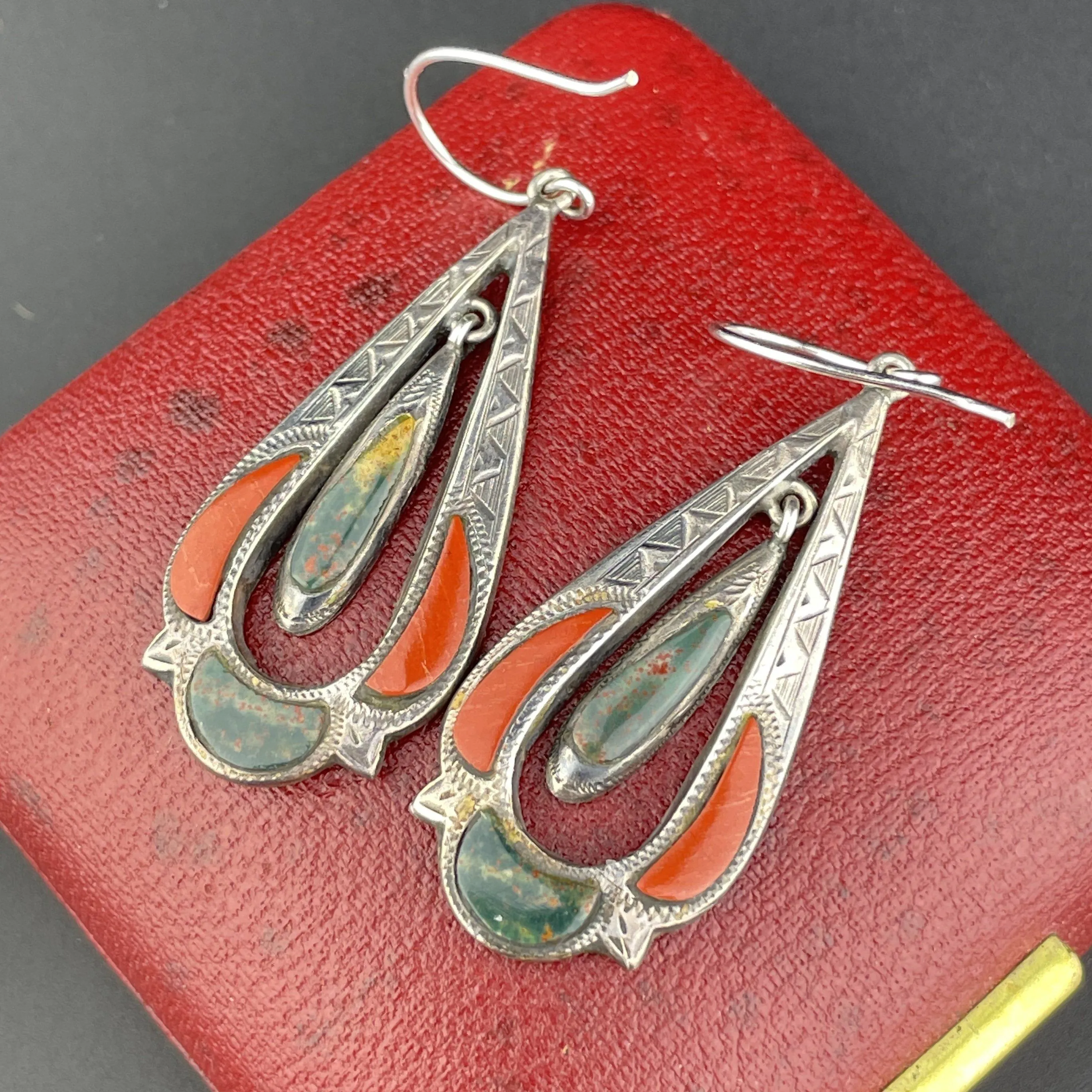 Victorian Silver Scottish Agate Chandelier Dangle Earrings