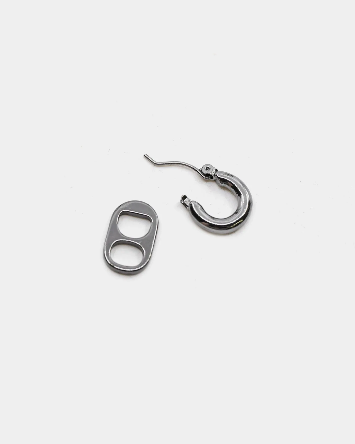 Wild for the Weekend Ring Pull Earrings Gunmetal